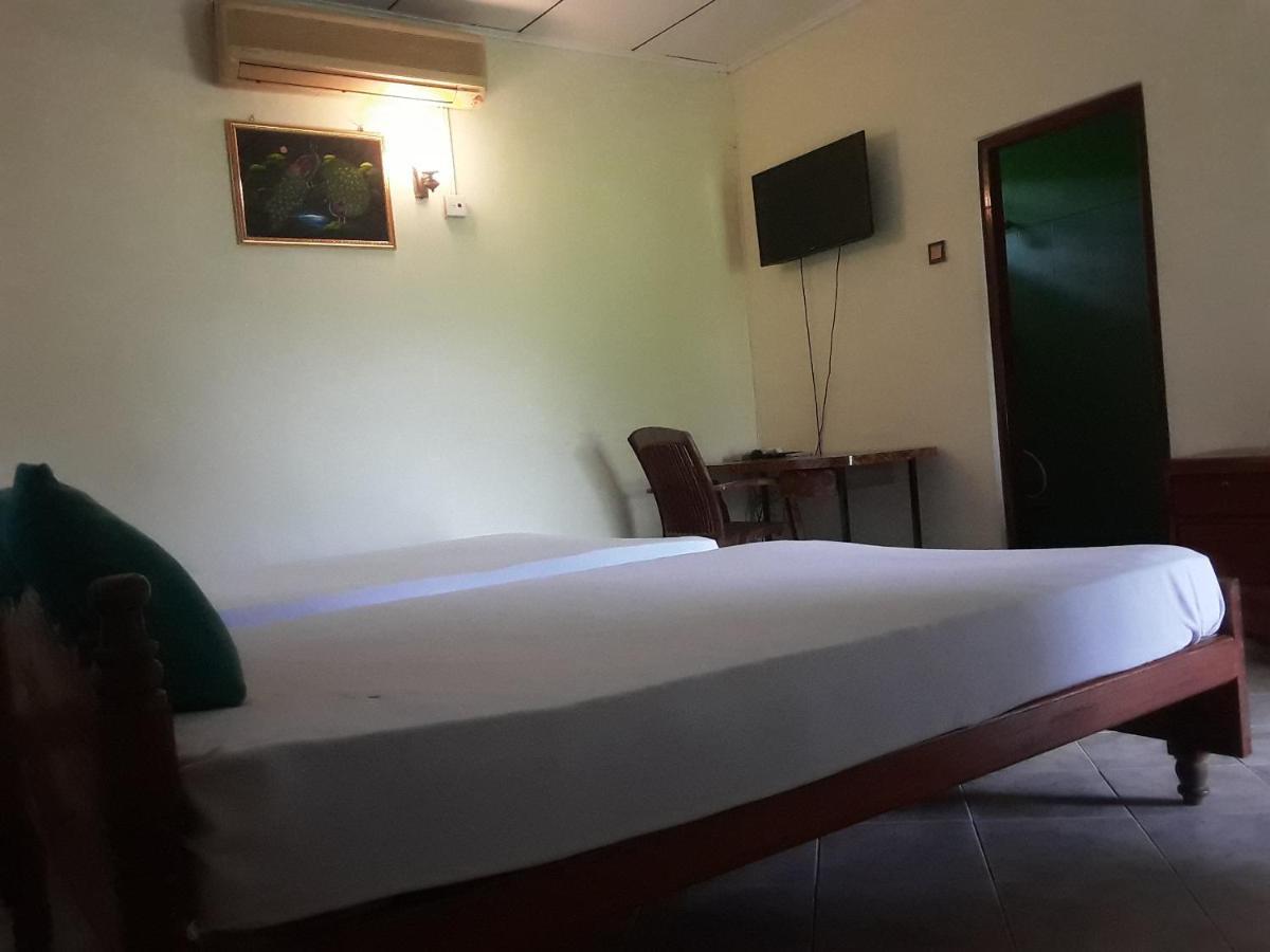 Hansika Guest Inn Buttala Екстер'єр фото